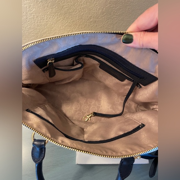 Michael Kors Dome satchel white/navy - Picture 8 of 10